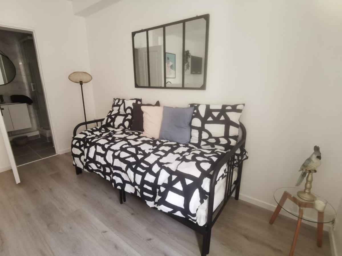 Studio Cosy Et Renove A 2 Pas Gare Reims Centre - Rue Apartment Екстериор снимка